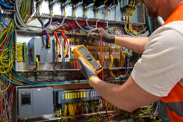 Best Licensed Electrician  in Carthage, MS